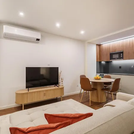 196 Andrade Corvo Heritage By Minho's Guest *
